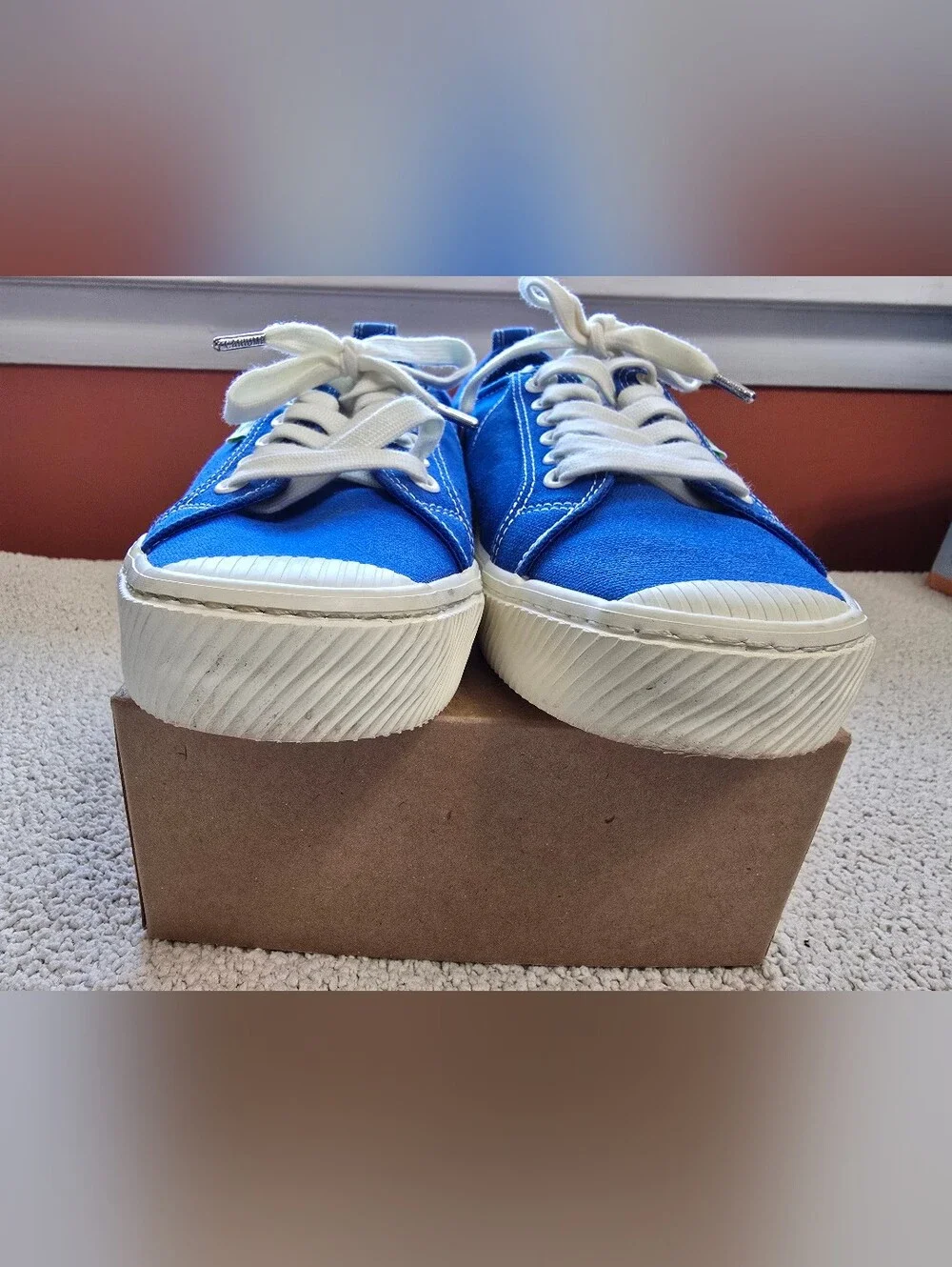 Cariuma OCA unisex Low Classic Blue Sneakers